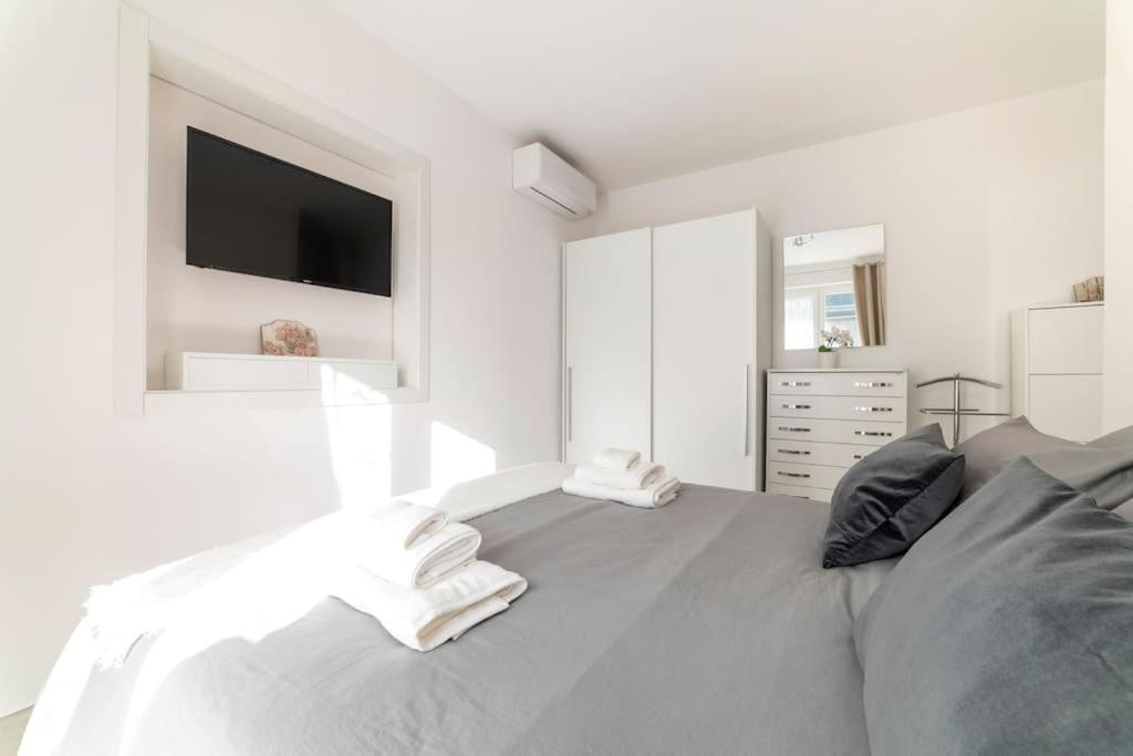 Appartamento Emma Con Piscina - Vista Mare"Tenuta Croce" 萨莱诺 外观 照片