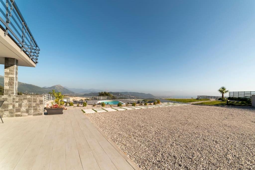 Appartamento Emma Con Piscina - Vista Mare"Tenuta Croce" 萨莱诺 外观 照片