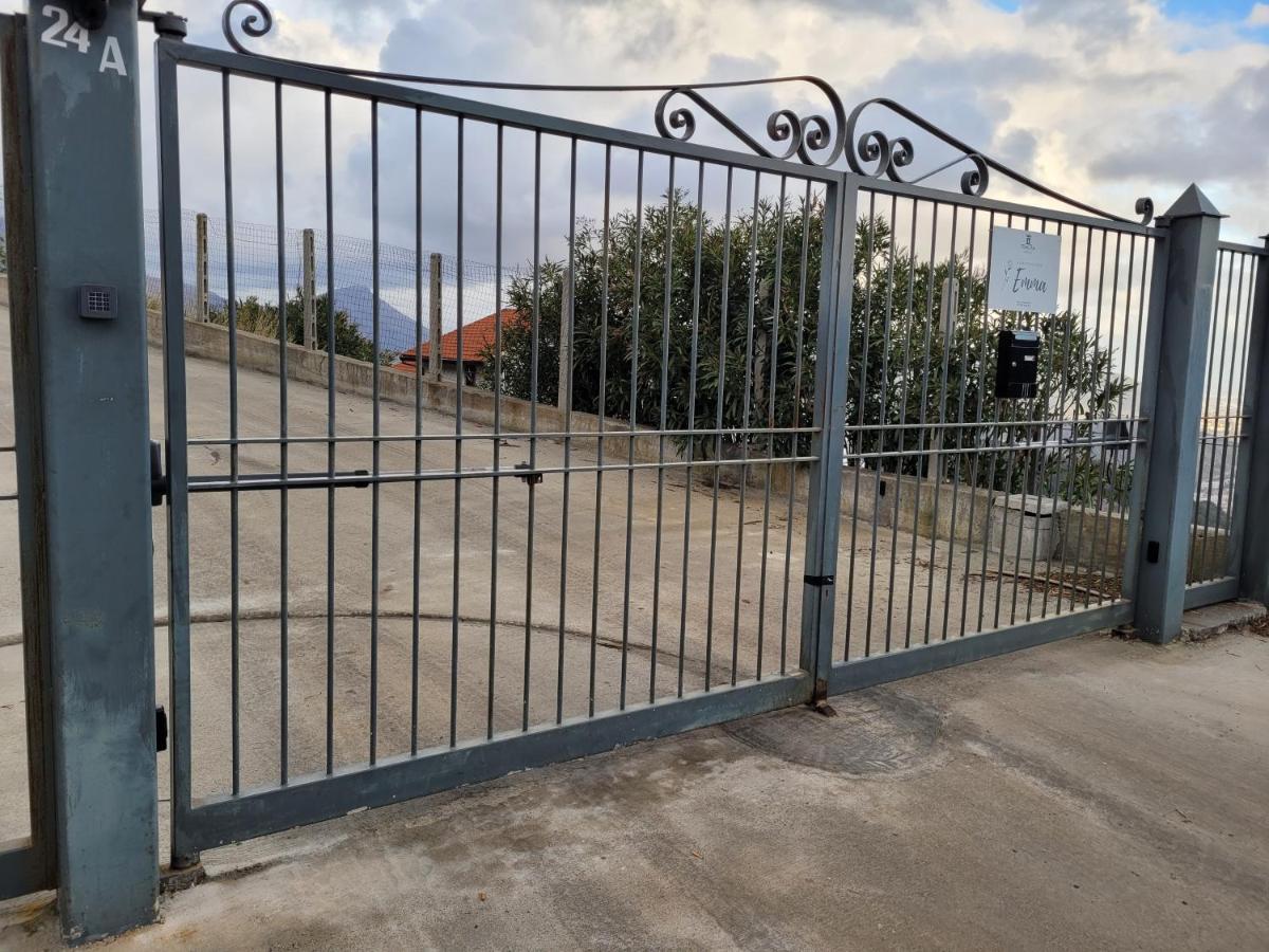 Appartamento Emma Con Piscina - Vista Mare"Tenuta Croce" 萨莱诺 外观 照片