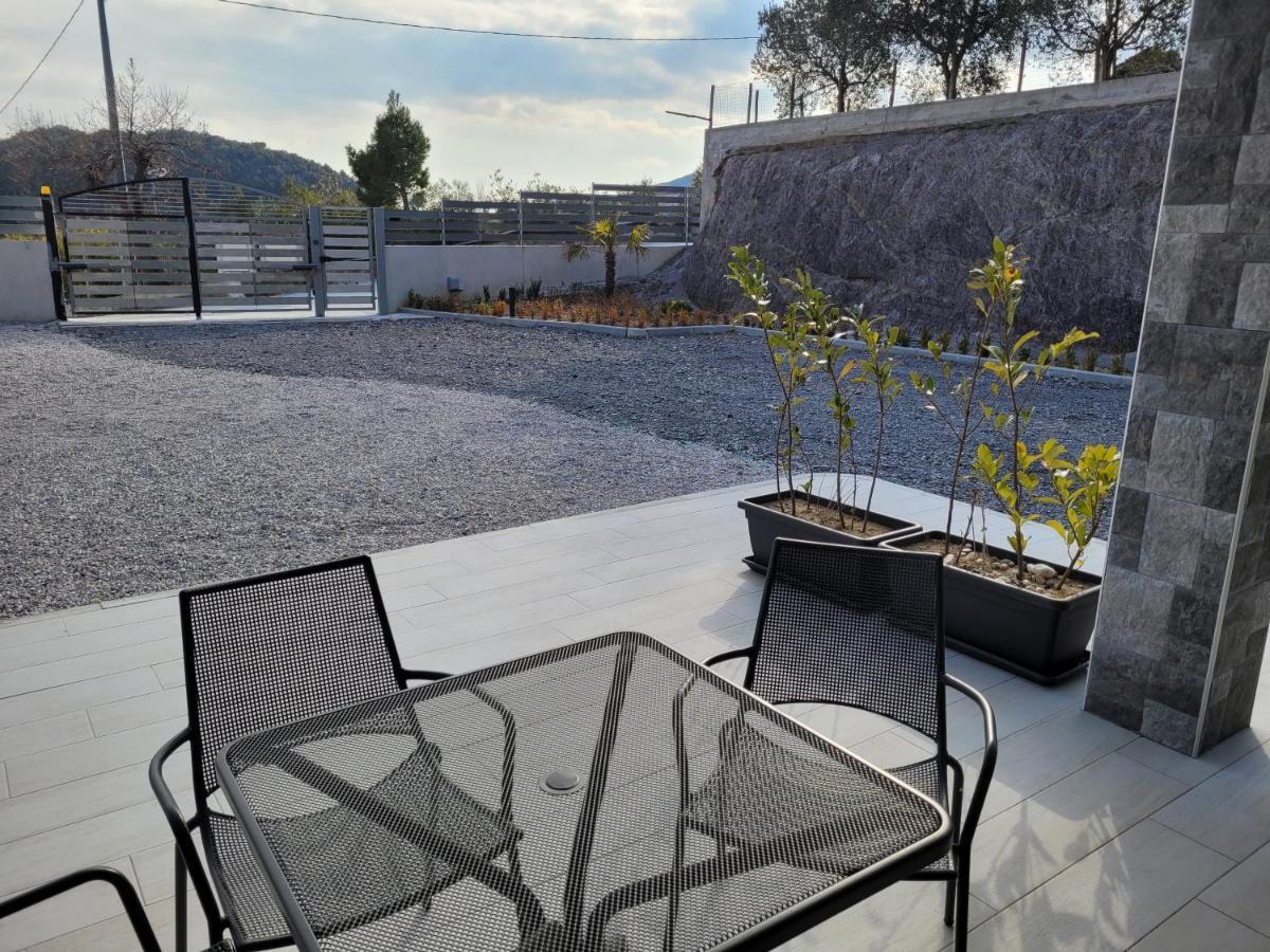Appartamento Emma Con Piscina - Vista Mare"Tenuta Croce" 萨莱诺 外观 照片